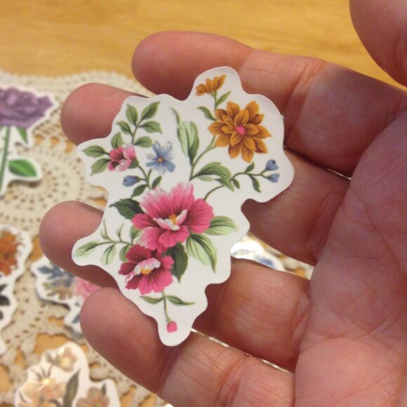 Crafts sticker bundle, pretty floral designs - Picture 7 of 7